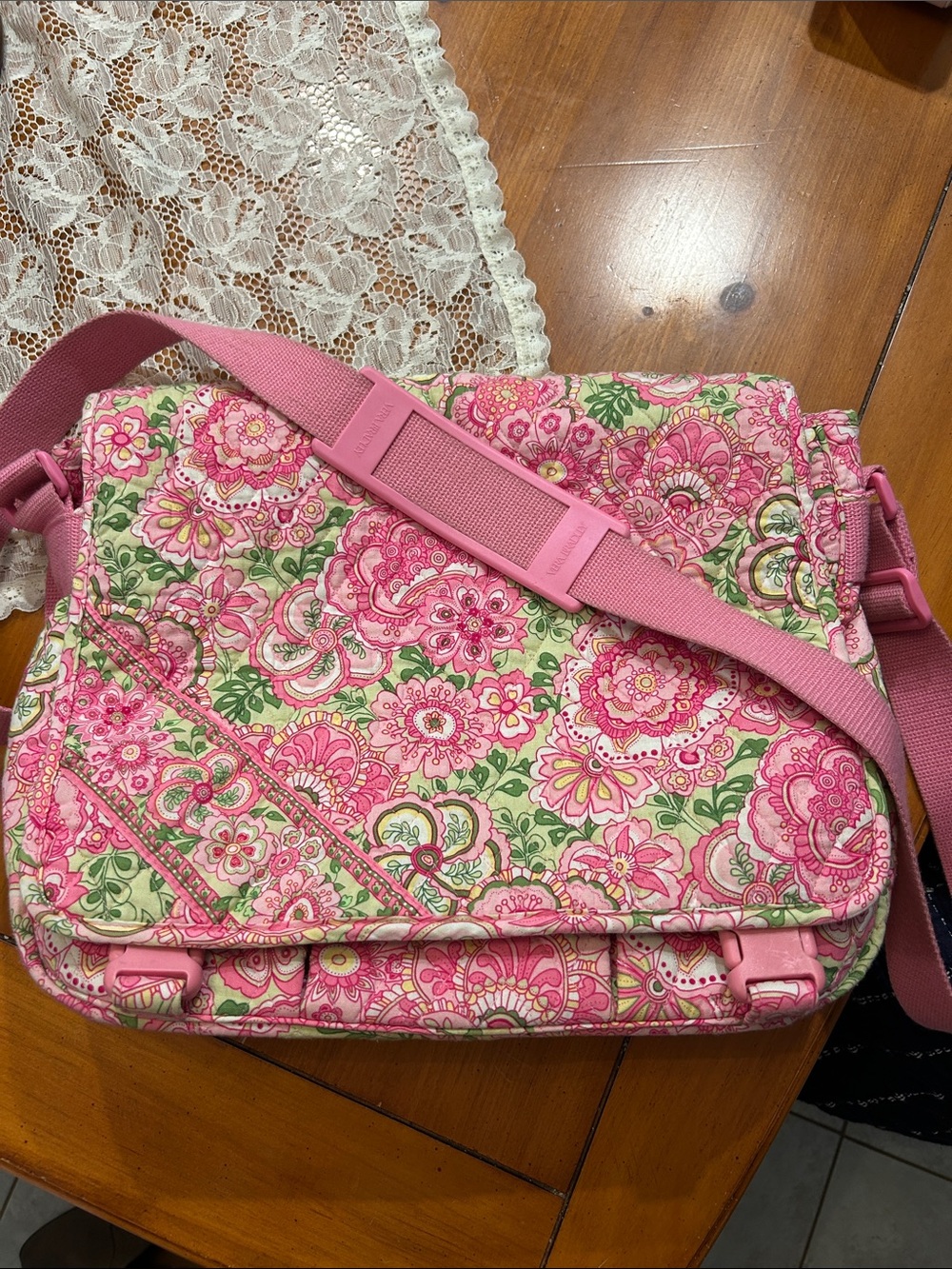 Vera Bradley Pink Floral Quilted Messenger Laptop Bag Petal Pink